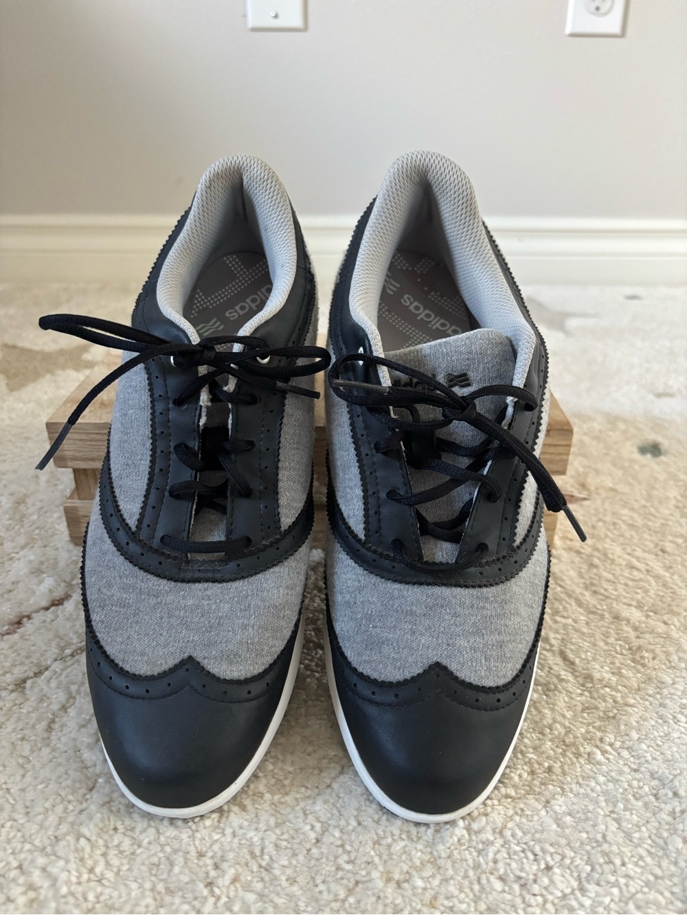 Adidas adicross Classic Heathered Wingtip Spikeless Golf Shoes Women’s 9.5